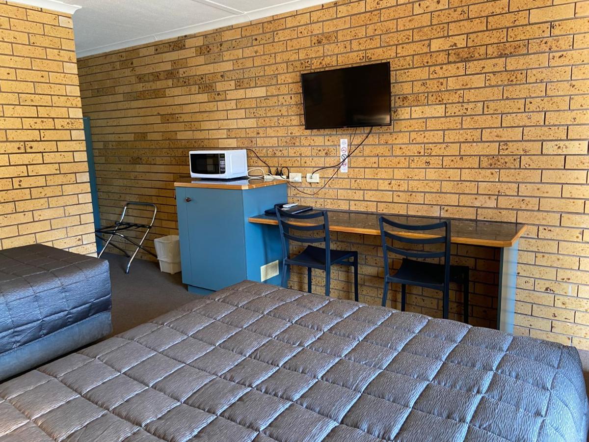 Newell Motor Inn Narrandera Exterior foto