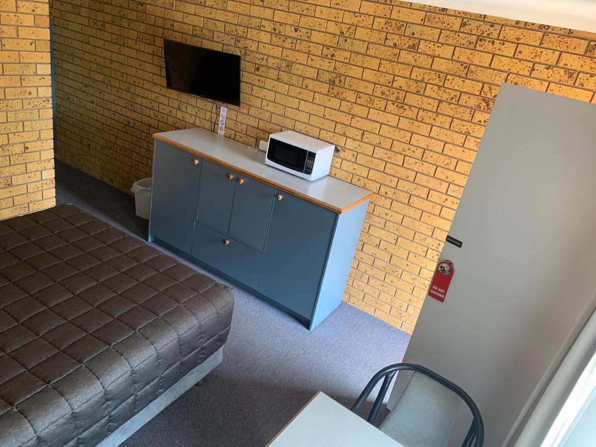 Newell Motor Inn Narrandera Exterior foto