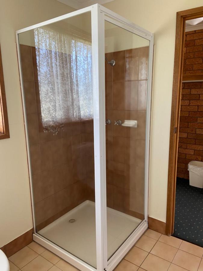 Newell Motor Inn Narrandera Exterior foto